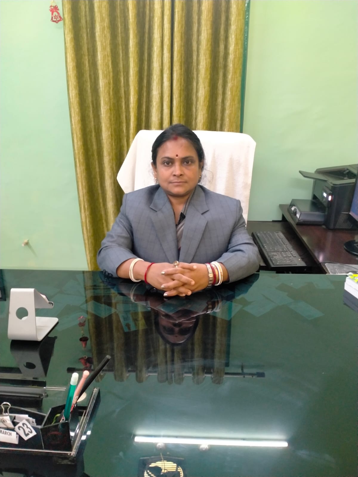 Chumkee Som Saha - Principal